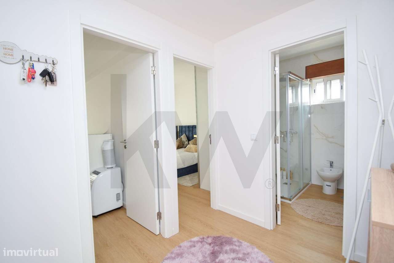 T2 Totalmente Remodelado | Pronto a habitar | Alverca-17