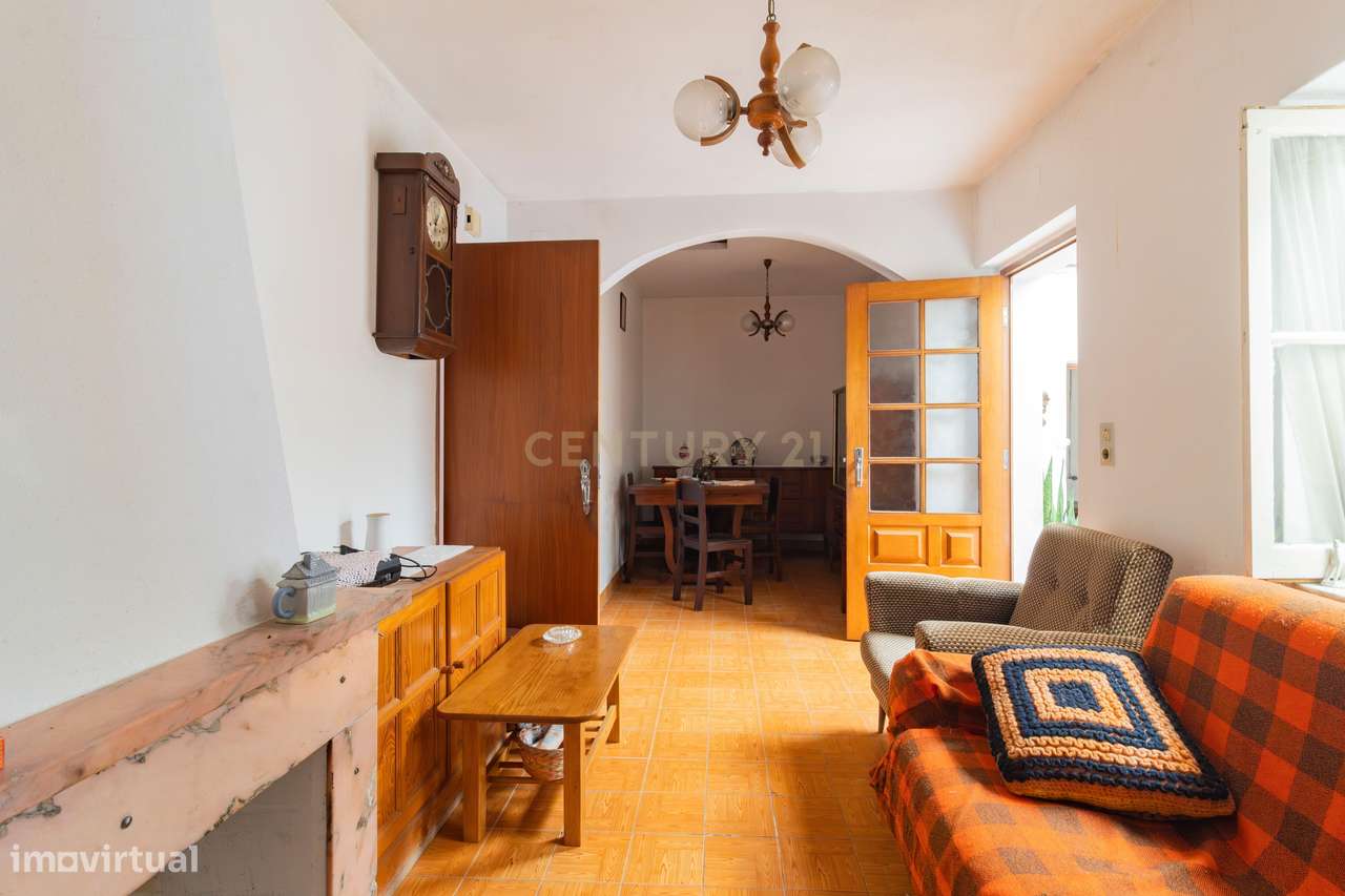 Moradia T3 Térrea Marinha Grande-8
