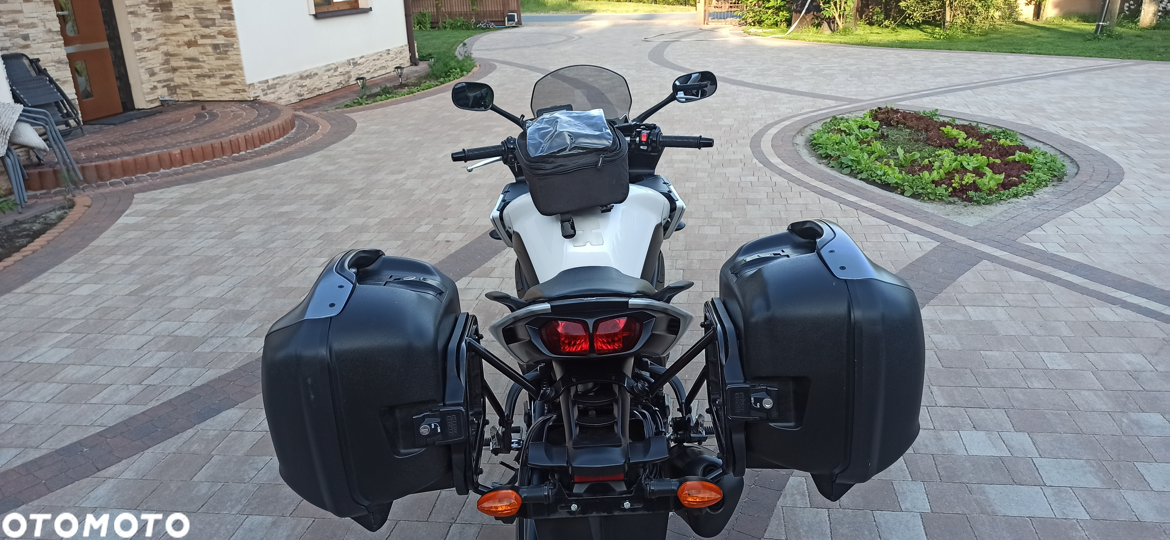 Yamaha FZ - 7