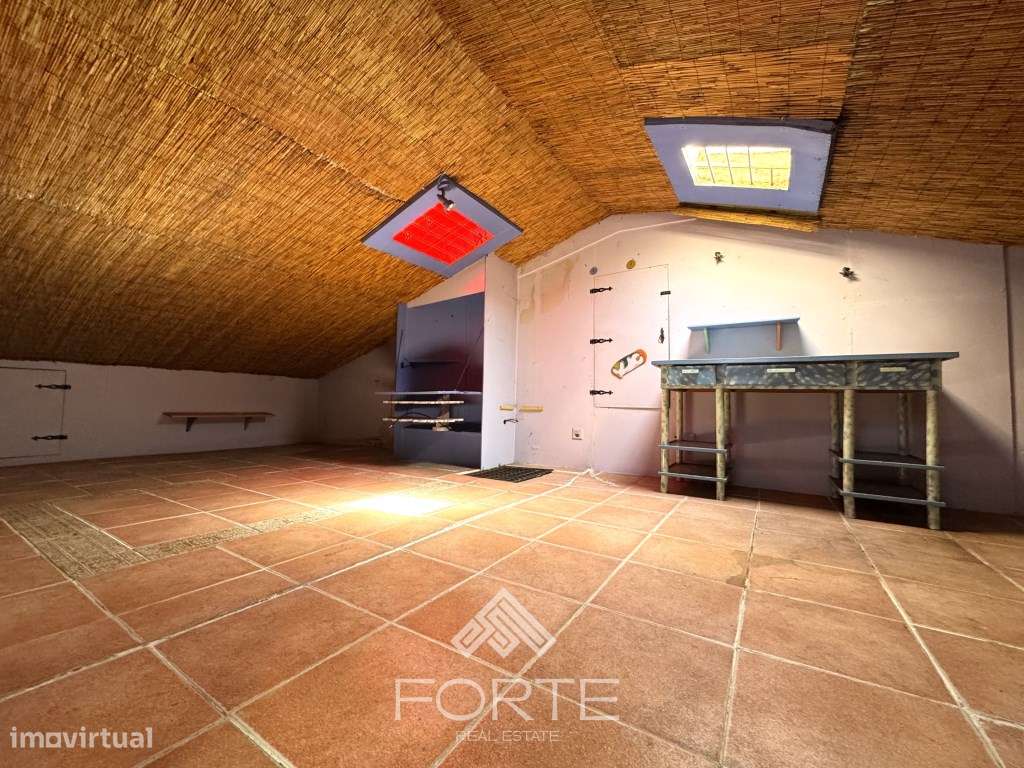 Moradia em banda T3 em São João da Madeira-18