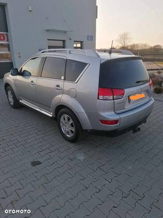 Citroën C-Crosser 2.2 HDi Exclusive - 10