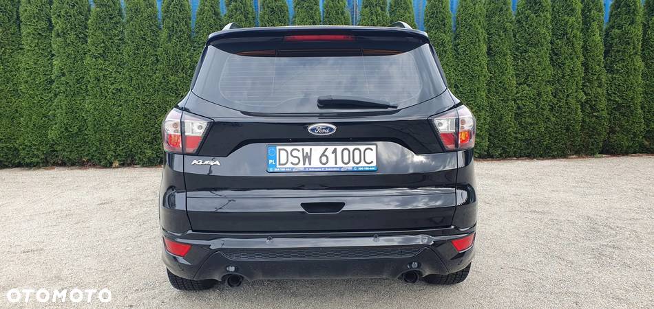 Ford Kuga 2.0 TDCi 2x4 ST-Line - 9