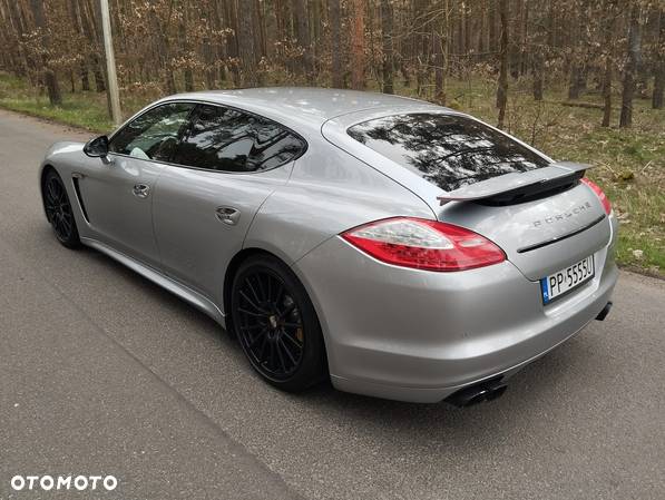 Porsche Panamera Turbo S - 6