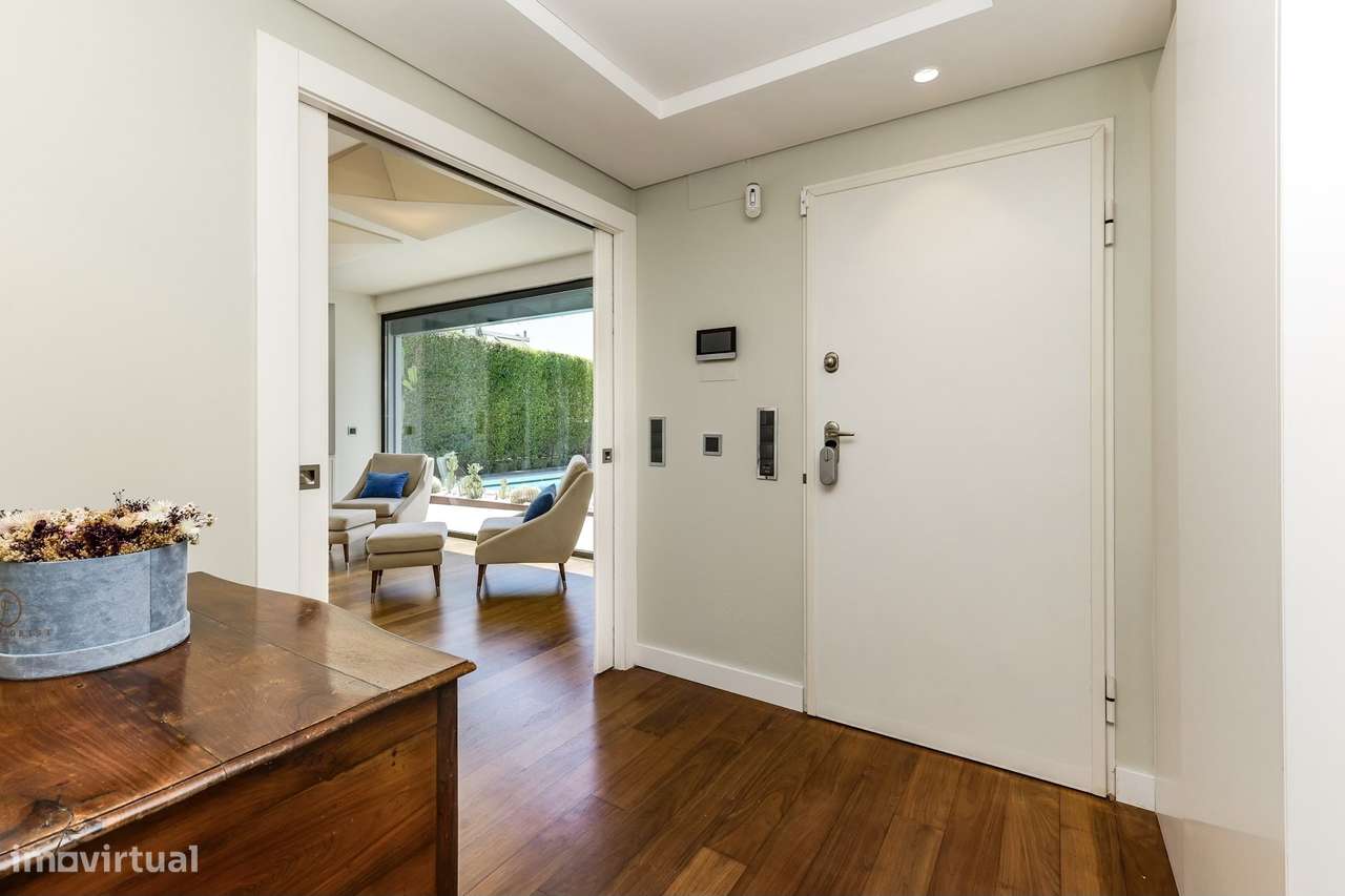 Moradia T5 de Luxo no Estoril — Exclusividade, Conforto e Estilo de Vi-42