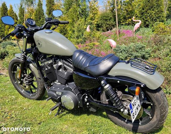 Harley-Davidson Sportster Iron 883 - 3