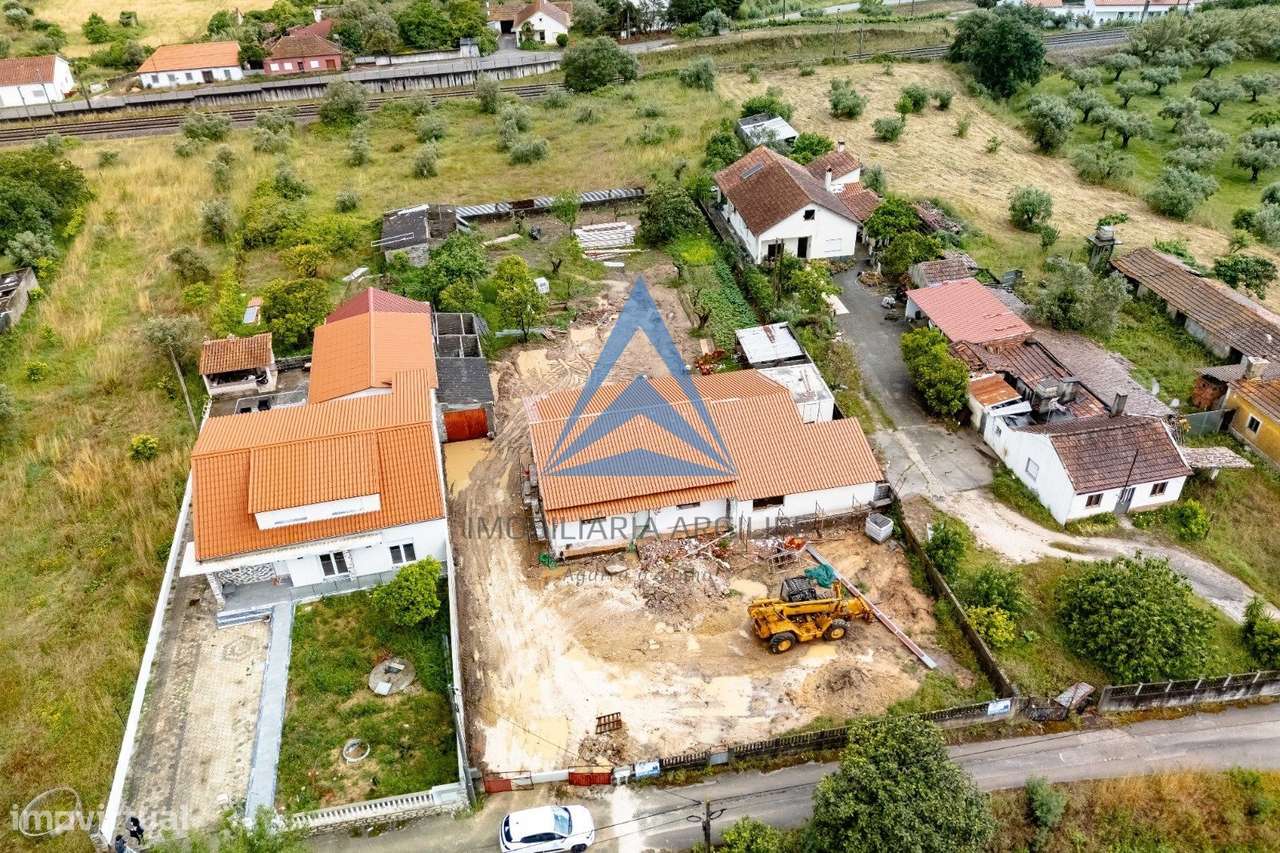 Moradia T5 com Piscina-3