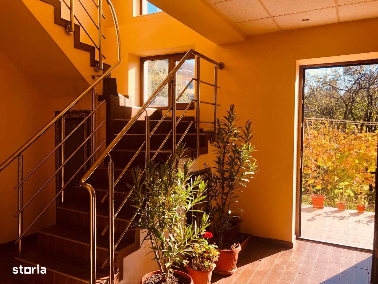 De vanzare casa zona Republicii,cu 10 ari de teren - Imagine principală: 2/5