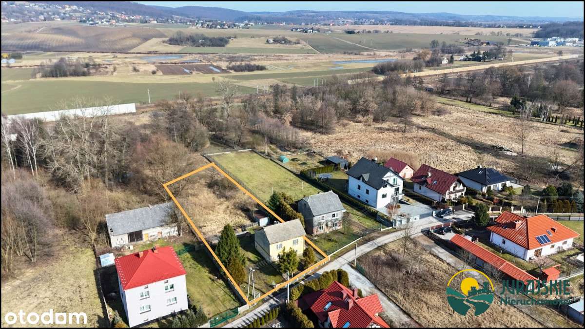 Okazja! Dom do remontu w atrakcyjnej okolicy-17