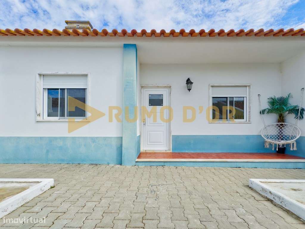 Moradia T2 Térrea em Carambancha, Carregado com 155 m² de Logradouro-25