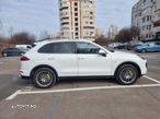 Porsche Cayenne Hybrid 3.0 L S E - 14