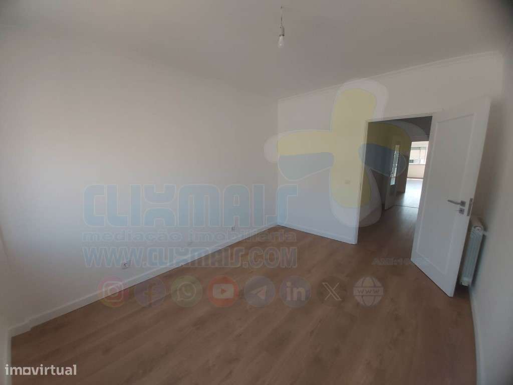 Apartamento T3 Remodelado em Lamaçães | Vistas para o Bom Jesus e S...-21