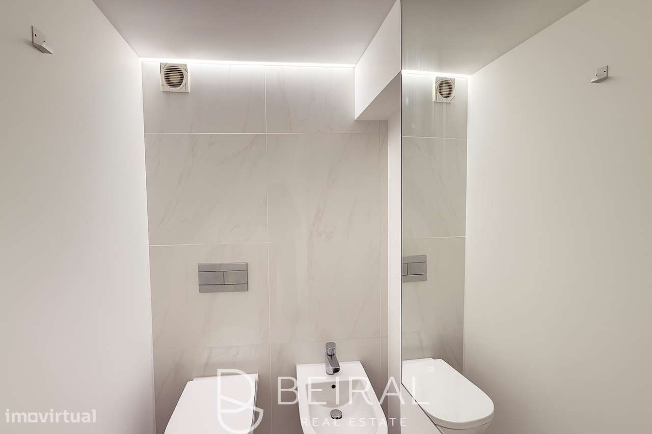 Espaço comercial espaçoso e luminoso no centro de Lisboa-20