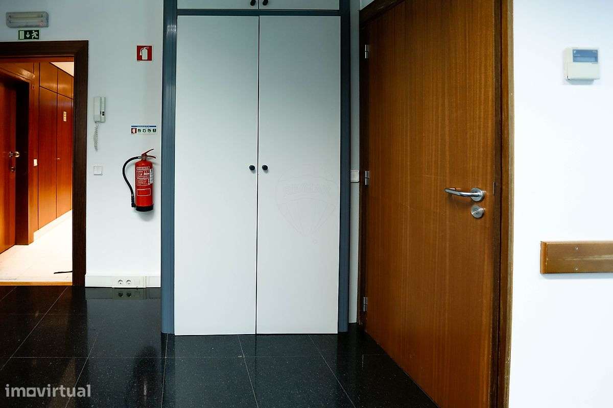 Escritório  para arrendamento - Grande imagem: 5/28