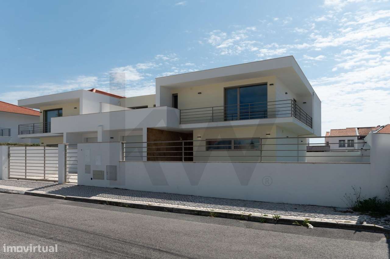 Moradia T4 entre a Aldeia e o Mar-9