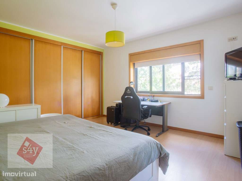 Apartamento T3 com Garagem e Terraço em Vila Serena - Pinhal Novo-11