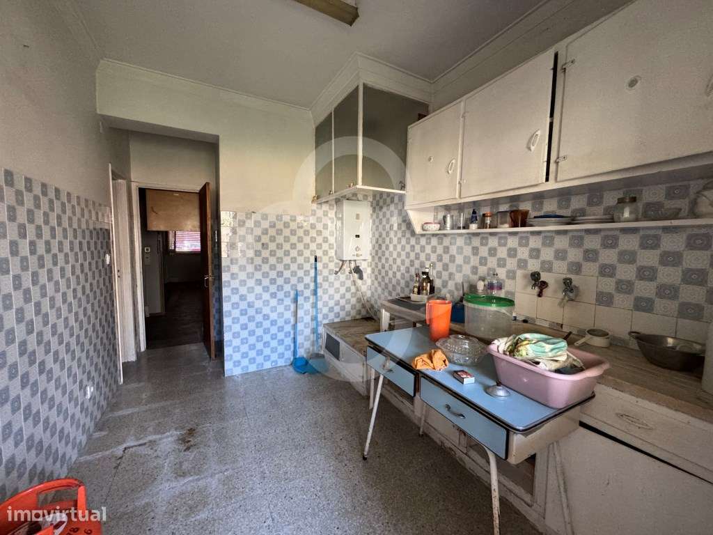 Apartamento T3 em Carnaxide com excelente localização próximo a com...-12