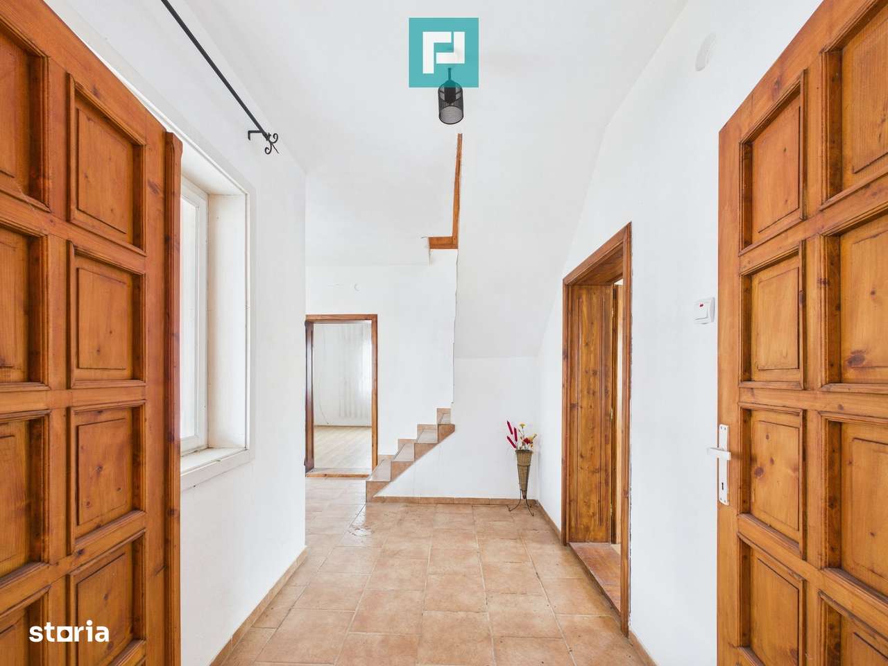 Casă modernă P+1, cu magazin, lângă orașul Sebiș-0