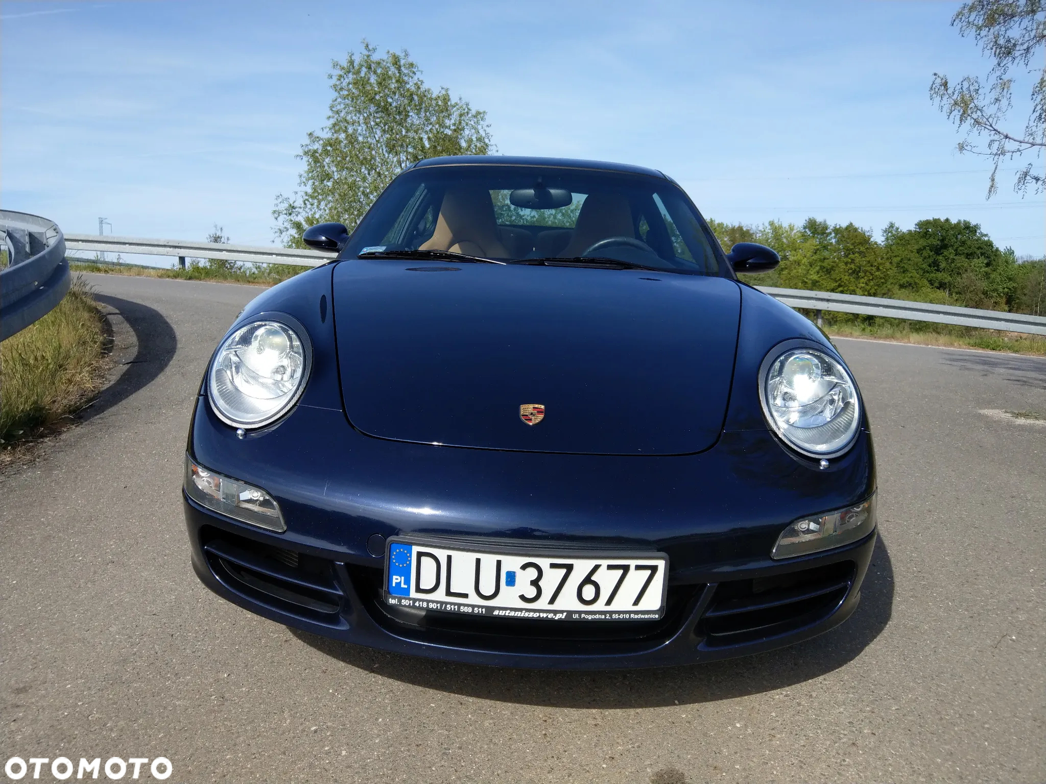 Porsche 911 Carrera 4 - 3