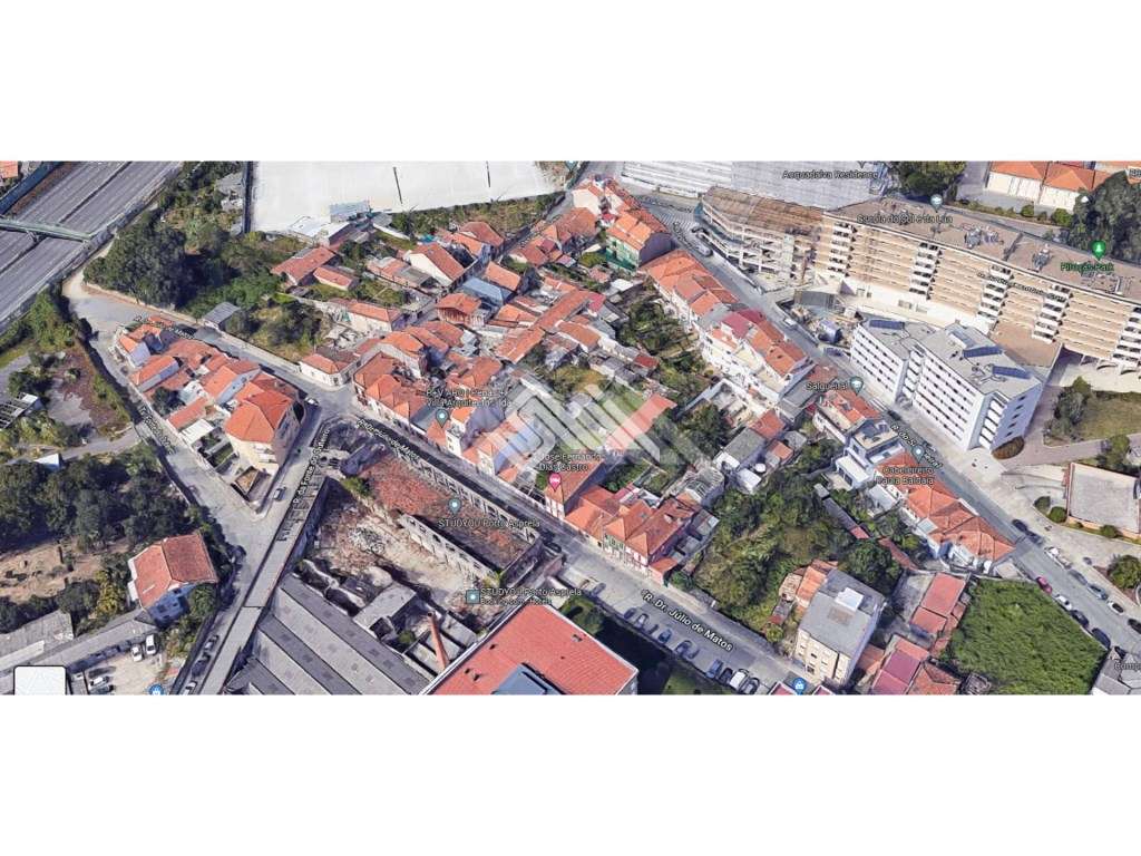 Moradia para Reabilitação / Multi-fração em Paranhos-0