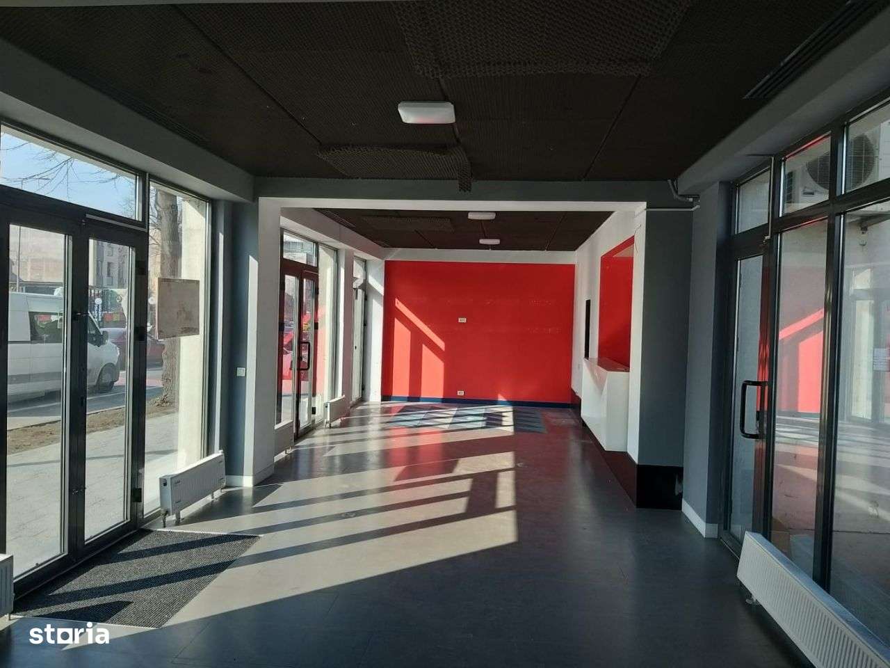 Bd. Mamaia -Univ. Ovidius -cladire de birouri / spatii comerciale-9