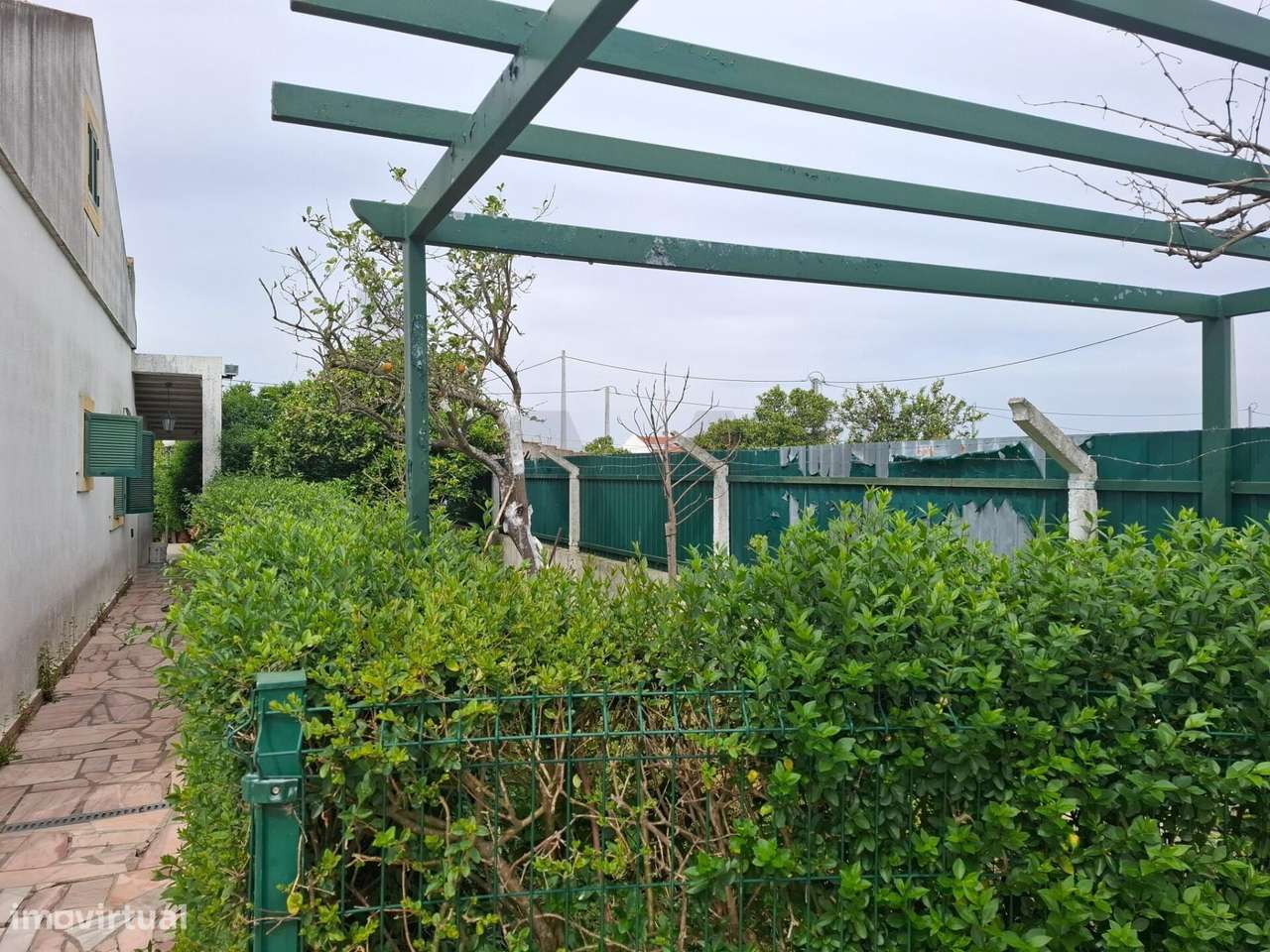 Lote de terreno com benfeitoria Palmela | Moradia T2 com 750mts2 de te - Grande imagem: 4/23