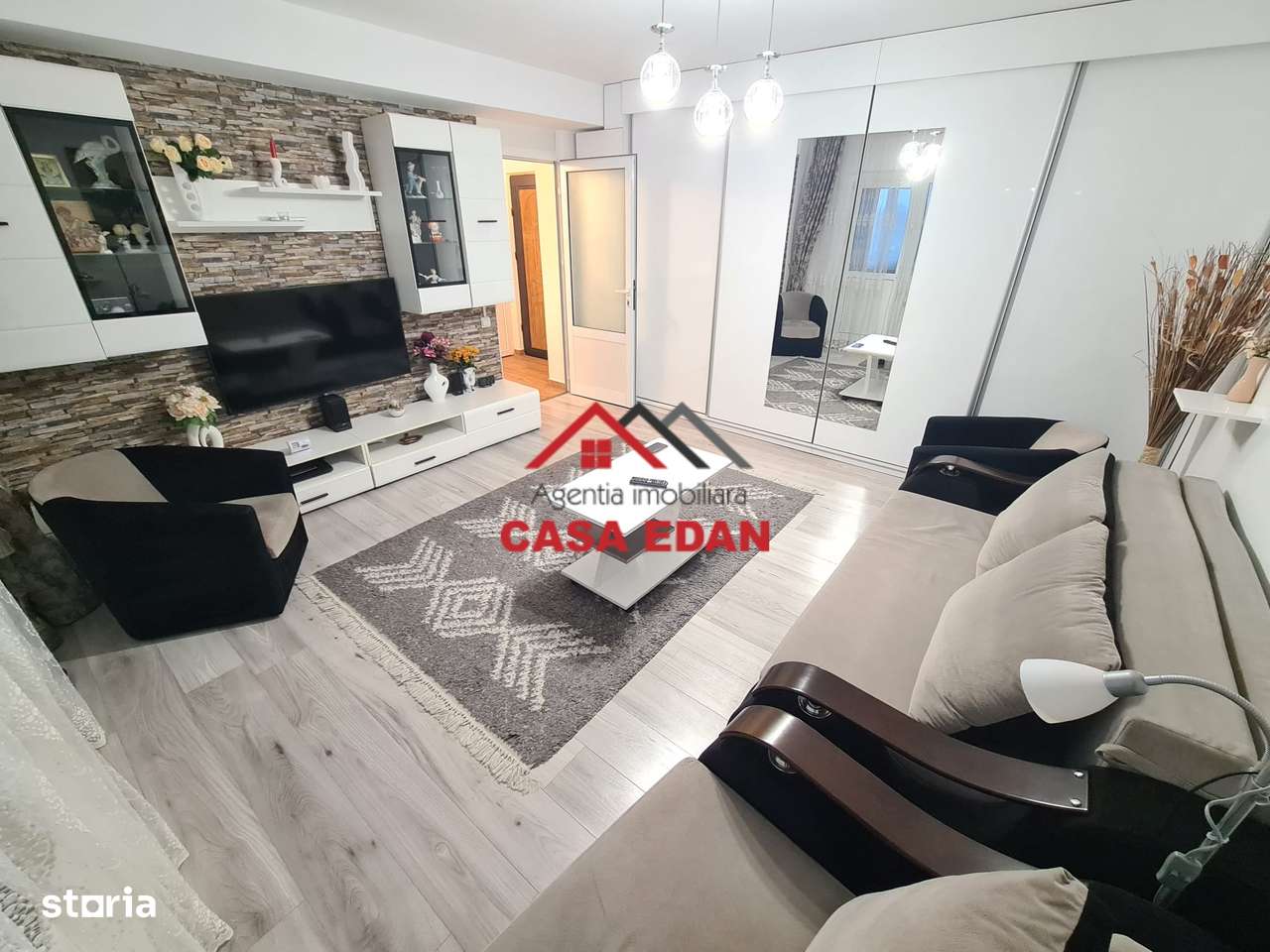 Garsoniera 40 mp in Campina--54.000e - Imagine principală: 4/20