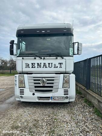 Renault MAGNUM - 2