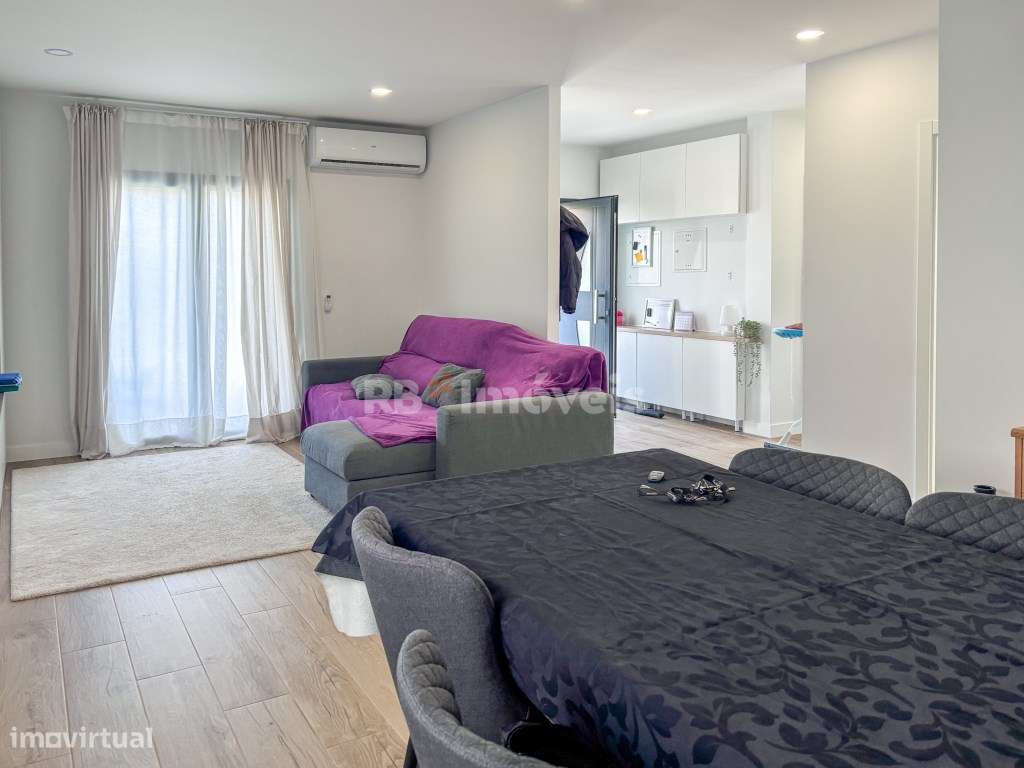 Moradia T4 de 2 pisos seminova, nos Riachos - Grande imagem: 5/43