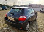 Toyota Auris 1.4 D-4D Comfort+J16+Navi - 16