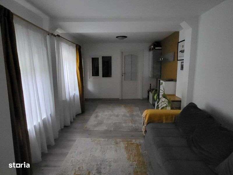 Vand casa 4 camere, parter, 95 mp utili, 135 mp curte libera - Imagine principală: 5/8