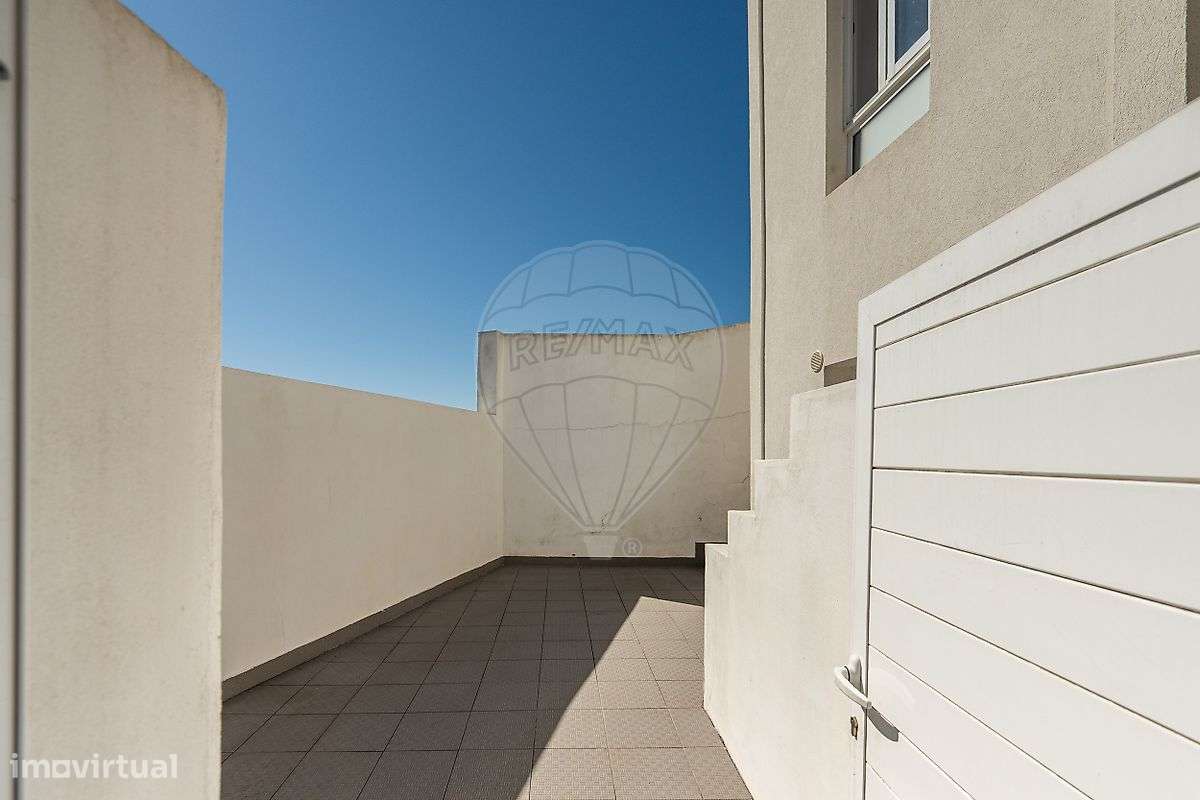 Moradia T2 para venda - Grande imagem: 3/22