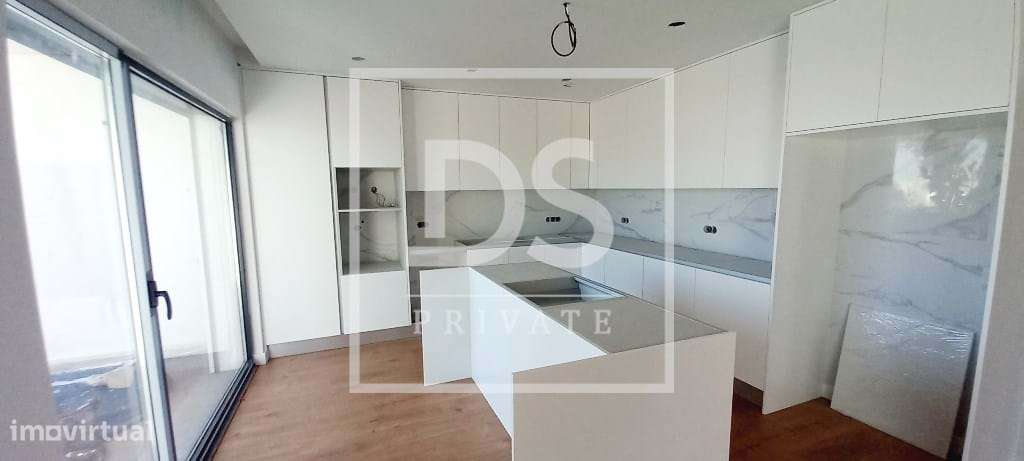 Moradia T4 de Arquitetura Moderna na Igreja Nova -Mafra com piscina e - Grande imagem: 5/53