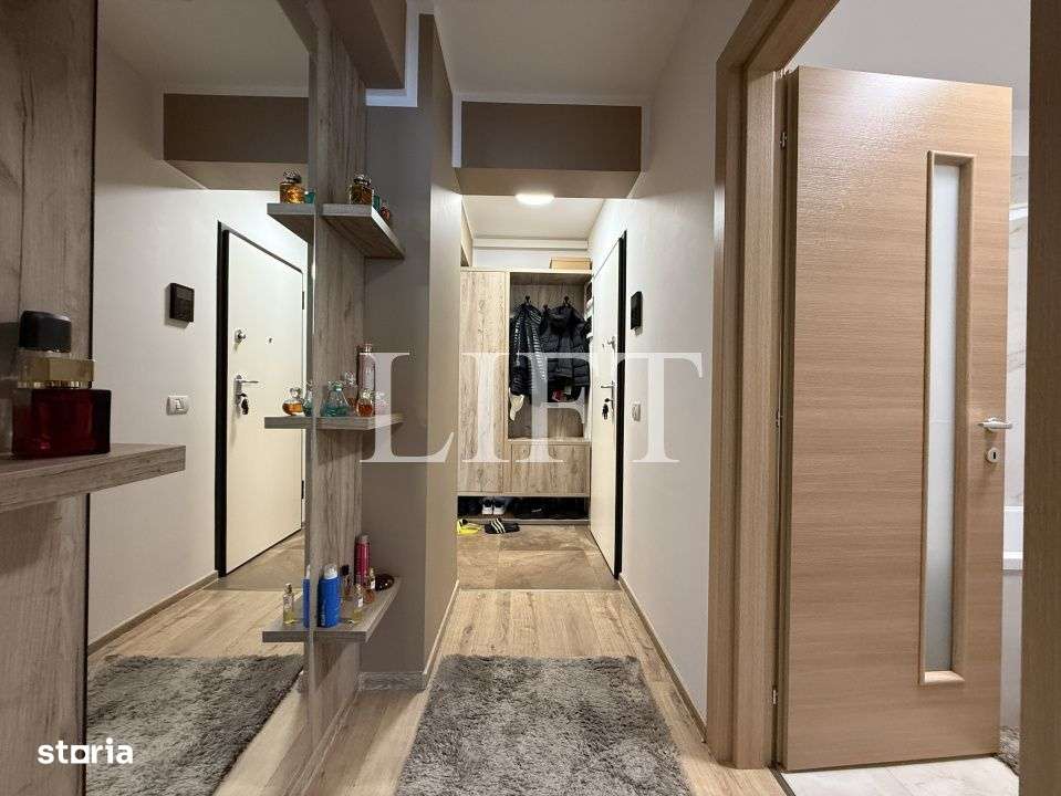 Apartament de 2 camere, decomandat, 54mp, Zona Tractorul-8