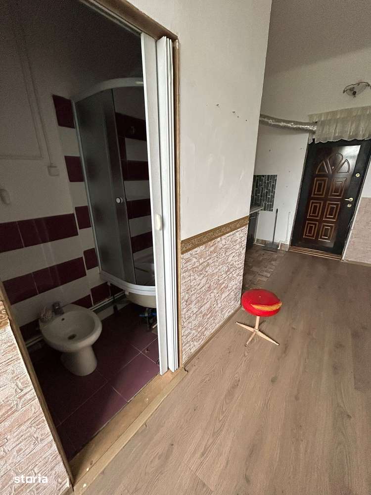 De vanzare garsoniera etajul 2 Pret 16.500 e - Imagine principală: 2/7