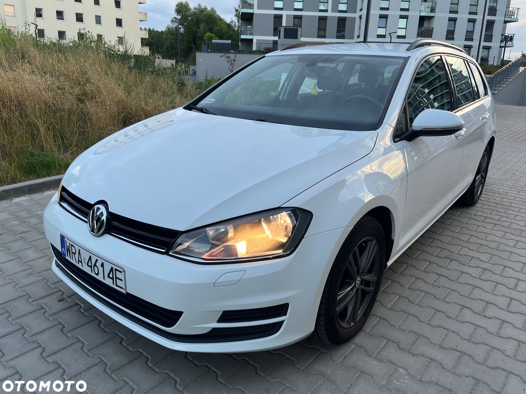 Volkswagen Golf 1.6 TDI DPF BlueMotion Technology Trendline - 1