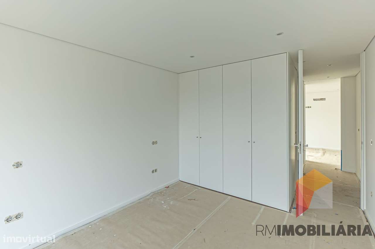 Apartamento T2 NOVO São Cosme-8