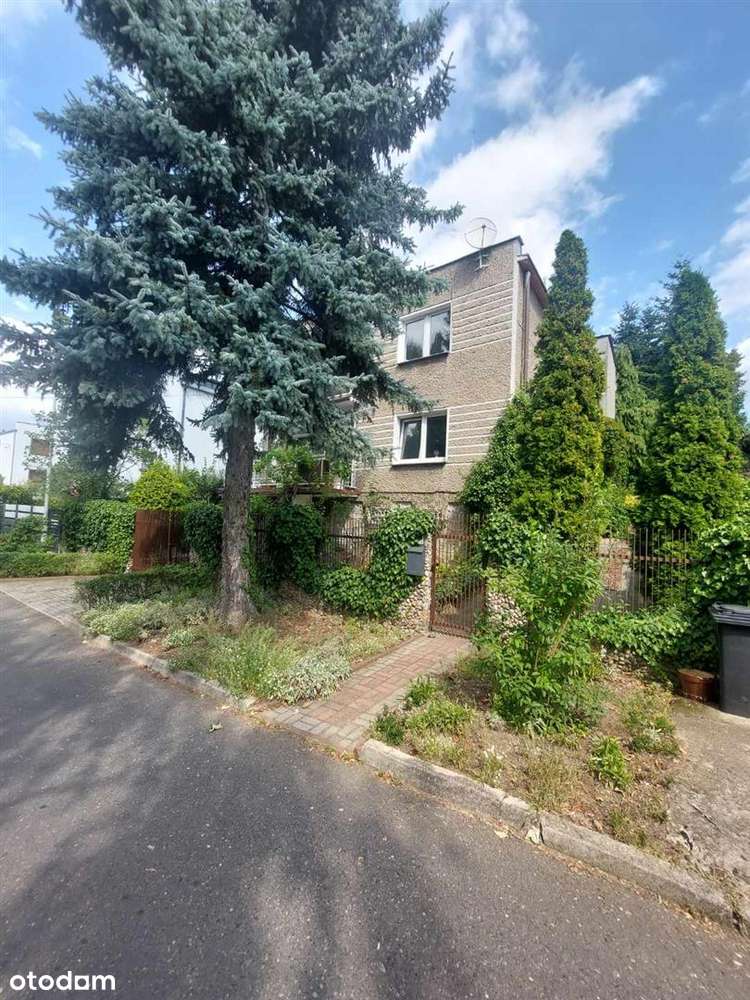 Wolnostojący dom w centrum miasta!-1