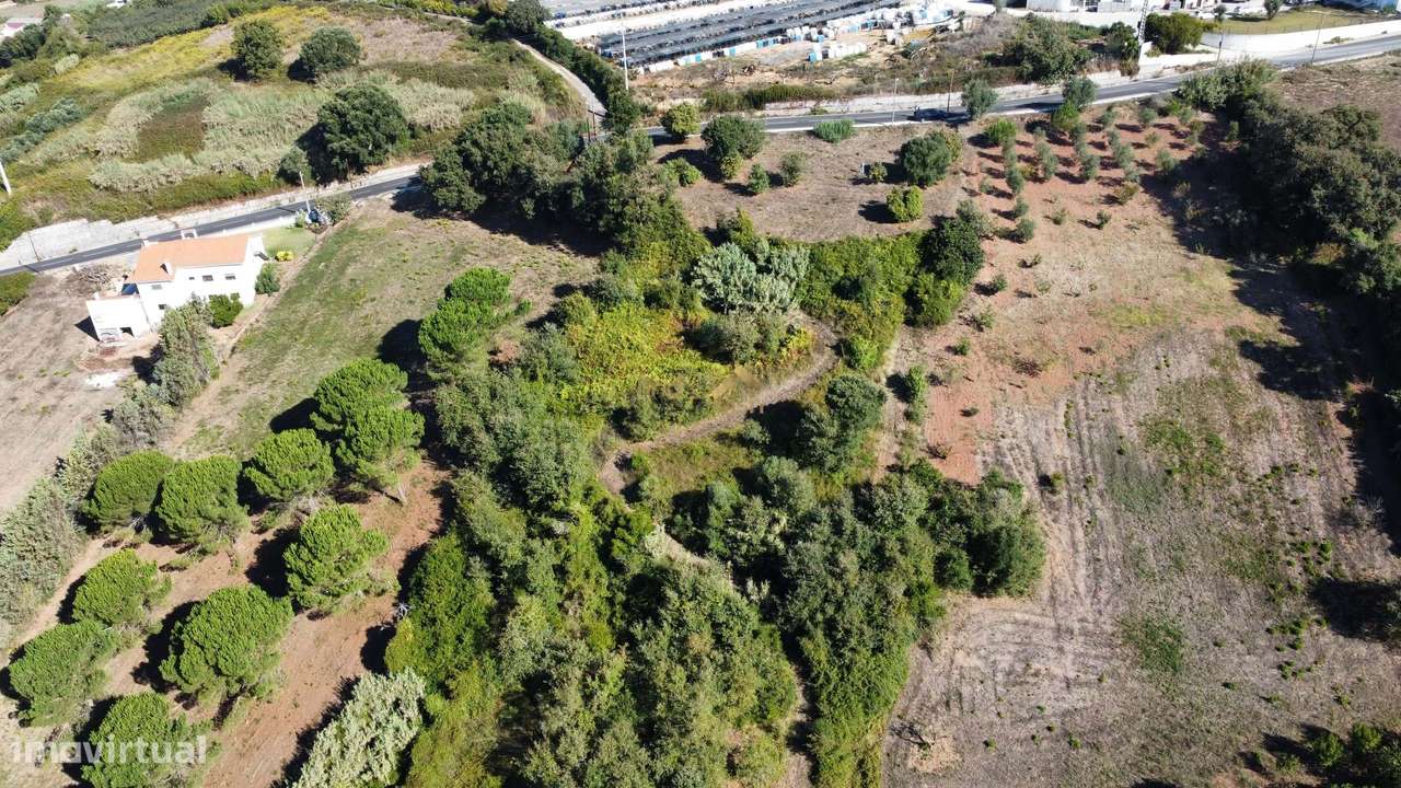 Terreno Rústico com 14.290 m² | Excelente Localização e Potencial-12