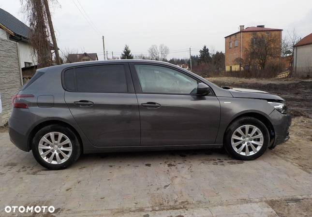 Peugeot 308 1.2 PureTech GPF Allure S&S - 17