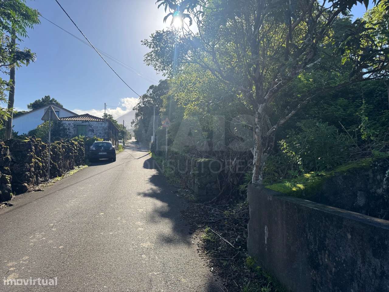 Terreno Urbano com Ruína - Grande imagem: 4/9