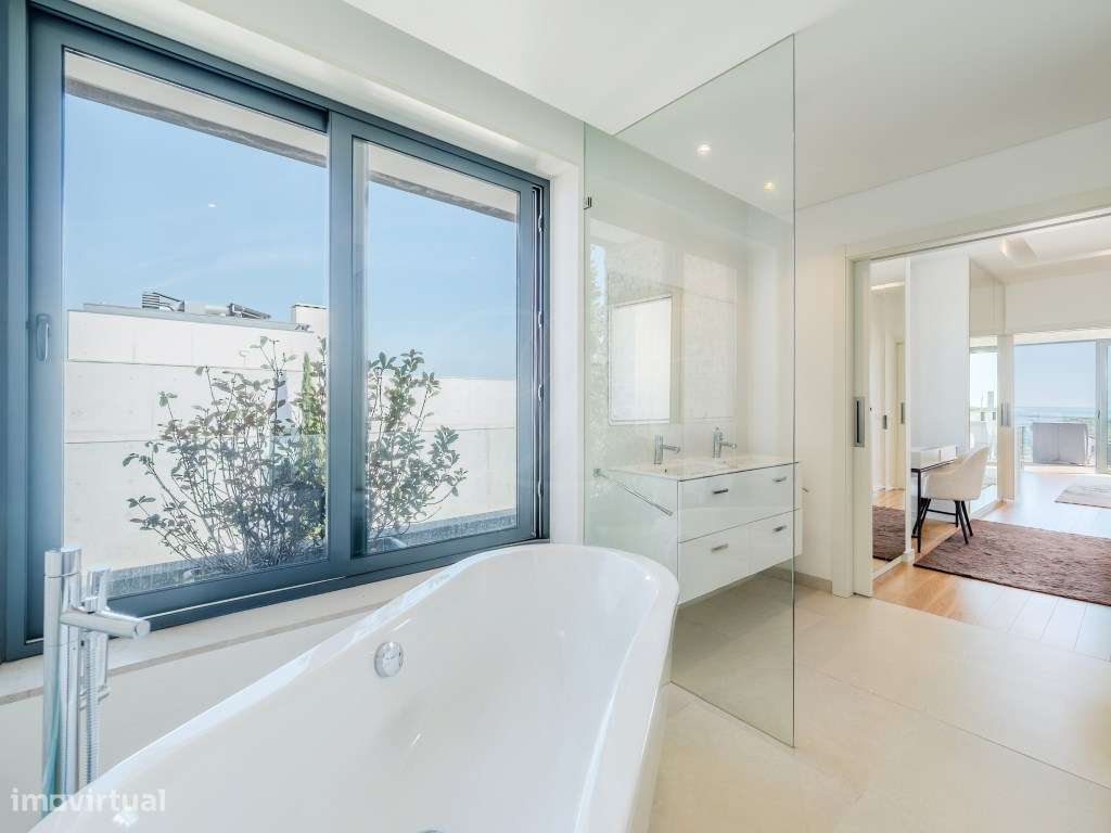 Moradia T8 c/Piscina | Queijas-40