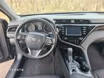 Toyota Camry Executive - 6
