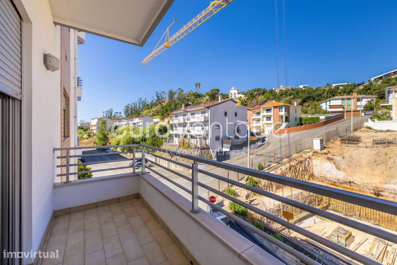 Apartamento T2 na Urbanização de São Romão-23