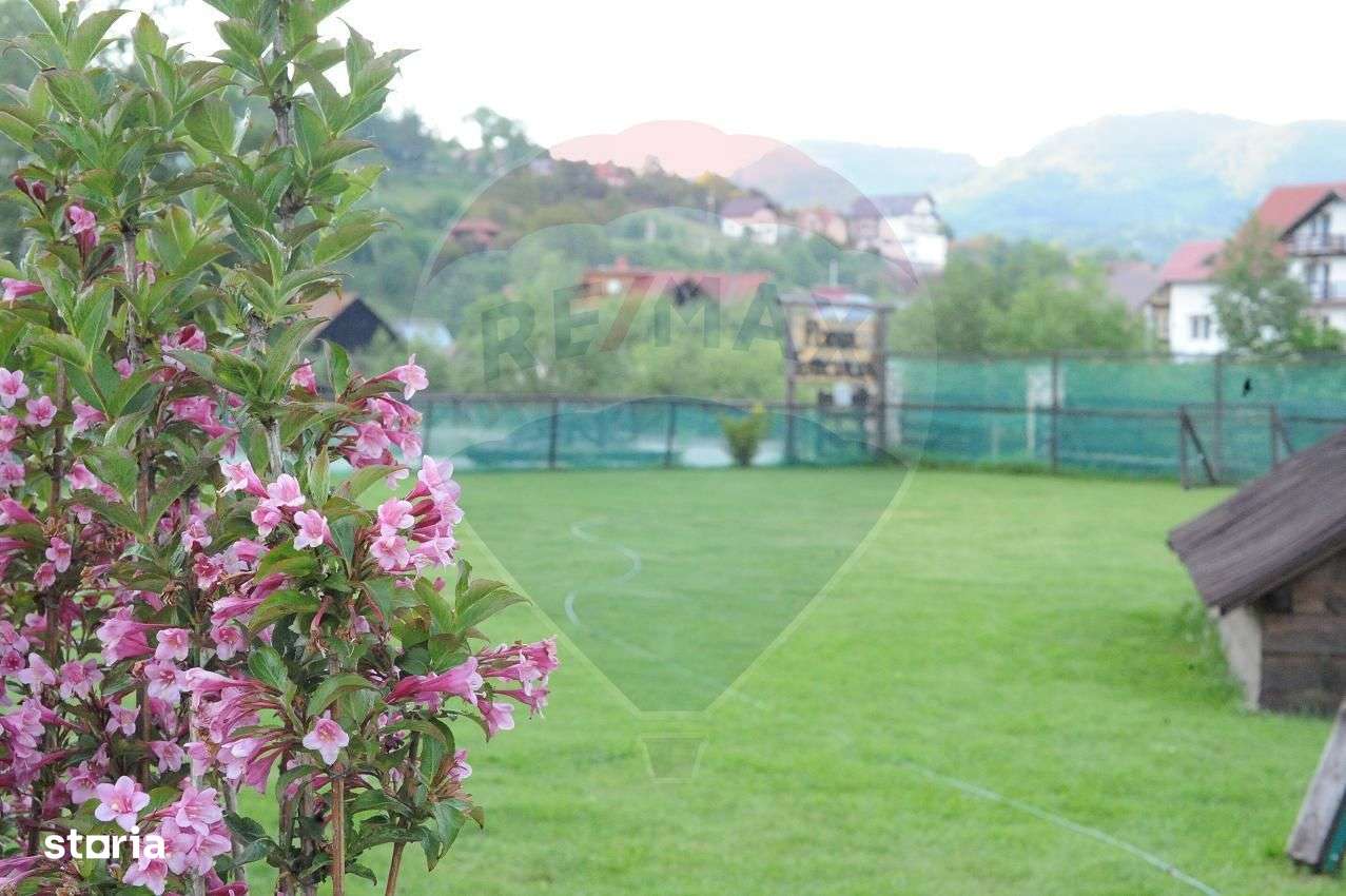 Hotel / Pensiune cu 18 camere de vânzare - Imagine principală: 5/20