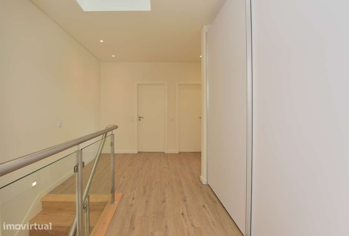 Moradia T4 c/ Certificação Energética A+ | Aveiras de Cima-26