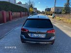 Volkswagen Golf 1.5 eTSI OPF DSG R-Line - 8