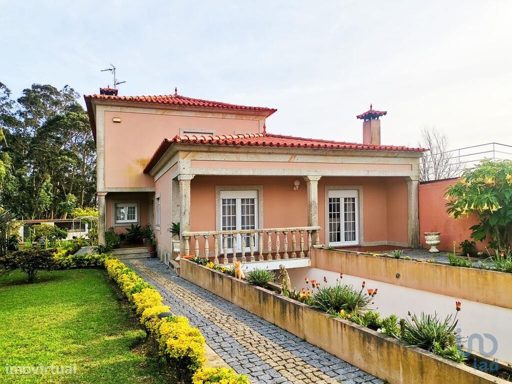 Casa T4 em Viana do Castelo de 280,00 m2