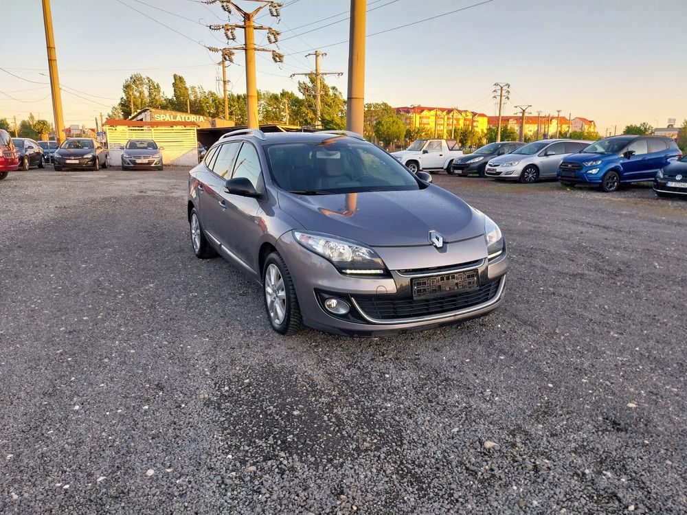 Renault Megane III [2008 - 2016] ENERGY dCi 130 Start & Stop Bose Edition 2013