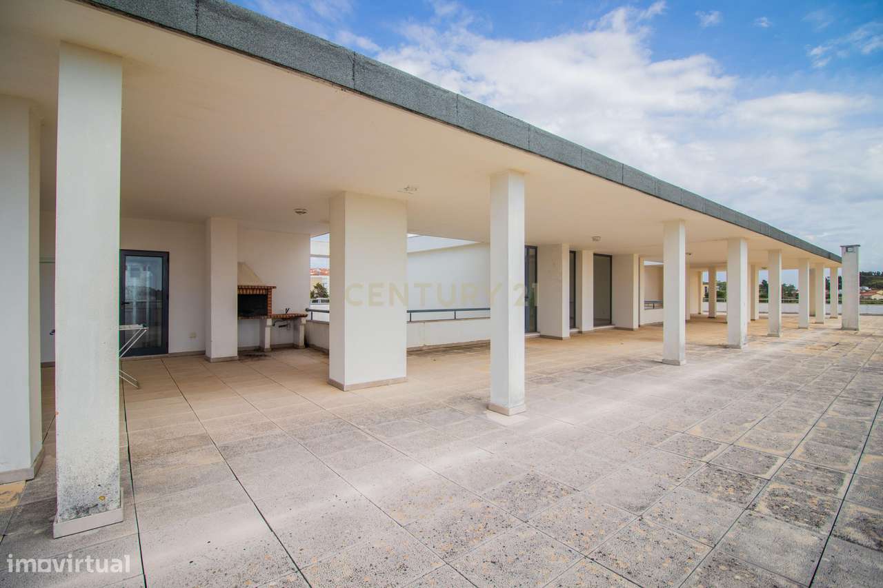 Apartamento T3 com garagem dupla na Estrada de Mira – Figueira da Foz-38