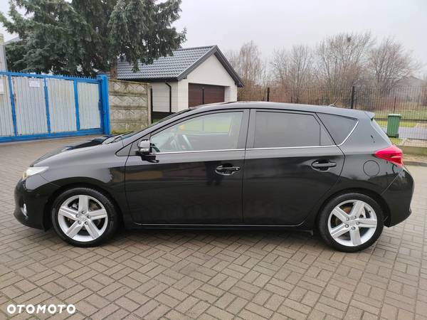 Toyota Auris 2.0 D-4D Premium - 4